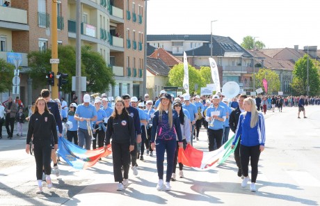 Sportmajális 2023. -több ezer sportoló és sportszerető ember jött el a Bregyóba